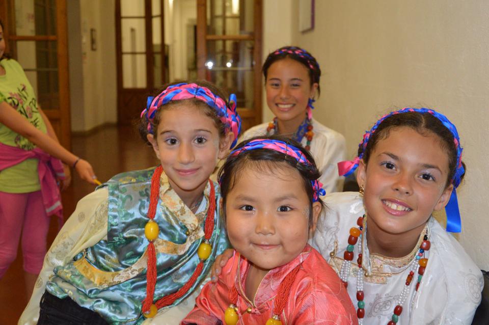 New Complete Video of Young Khaita Dancers