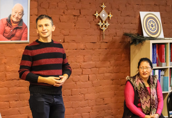 Dr. Phuntsog Wangmo and Kirill Shilov, representative of Shang Shung Institute in Russia, which organised the first talk of the well-known Tibetan doctor in St. Petersburg