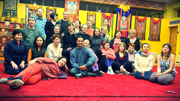 SMS and Yantra Yoga retreat