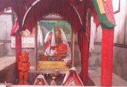 Statue at Kuwa Rani