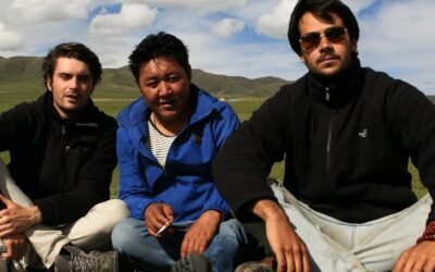 Viaggio tra i giovani nomadi tibetani