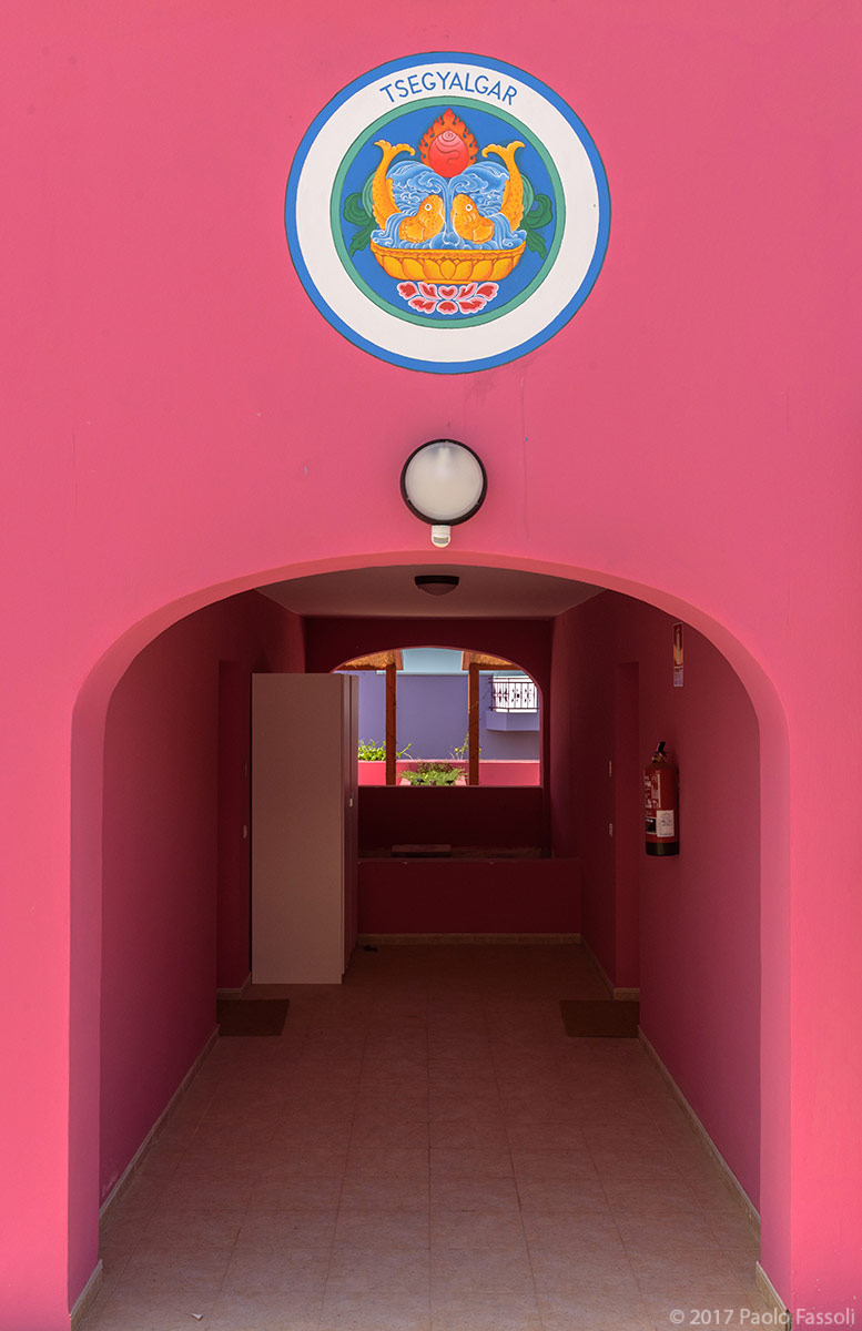 auspicious symbols gar houses