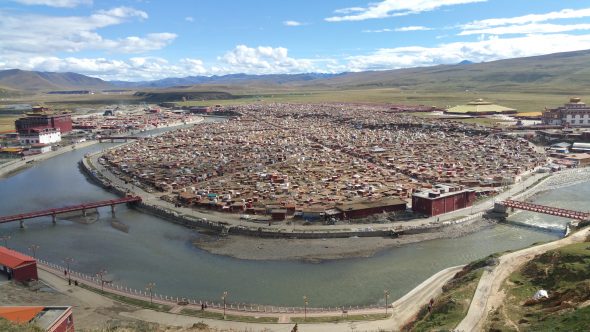 Yarchen Gar settlement