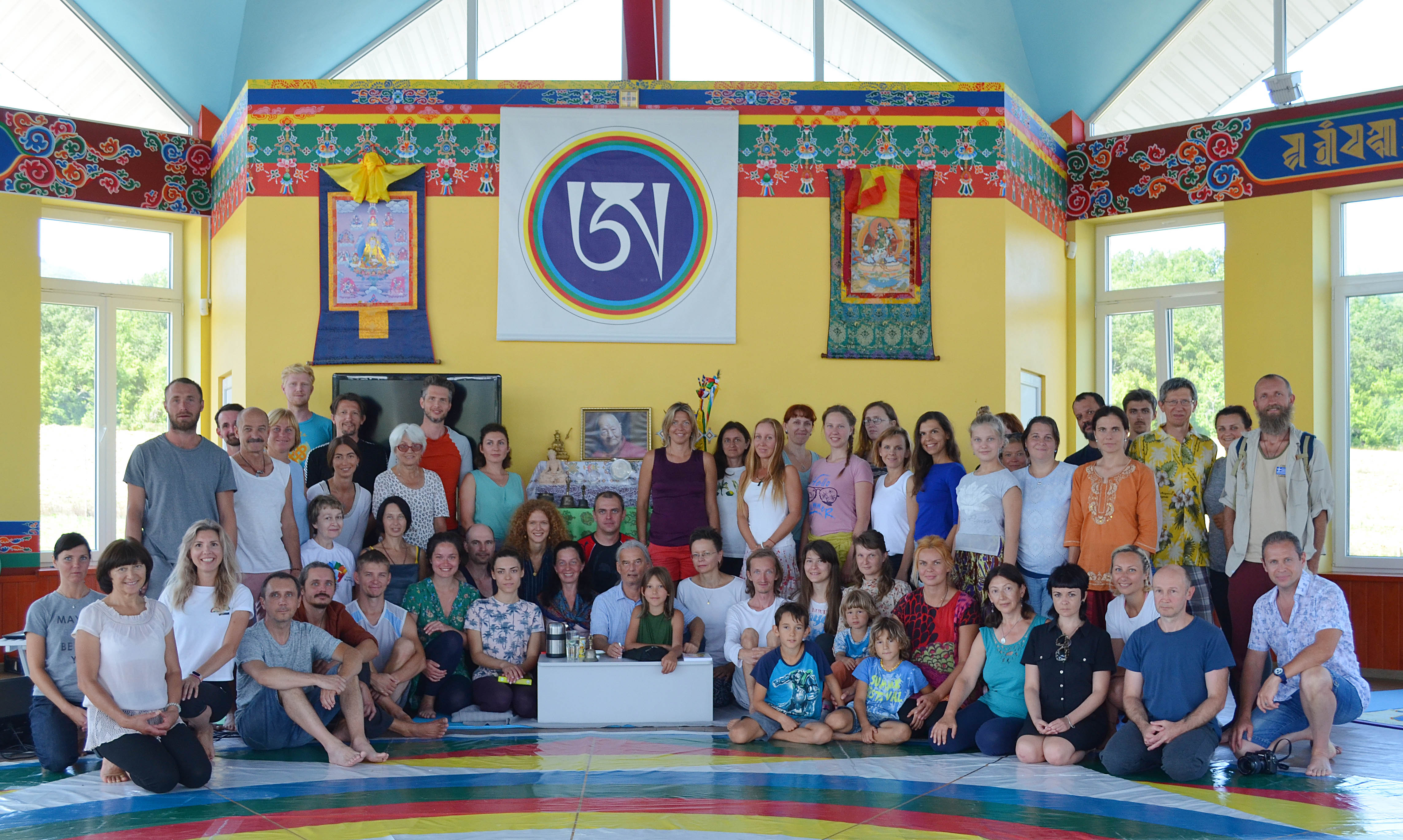 Harnessing the Capacity to be Present and Aware through Graded Methods of Meditation