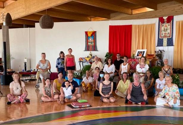 Guruyoga of White A and Dance of the Song of the Vajra Practice Retreat