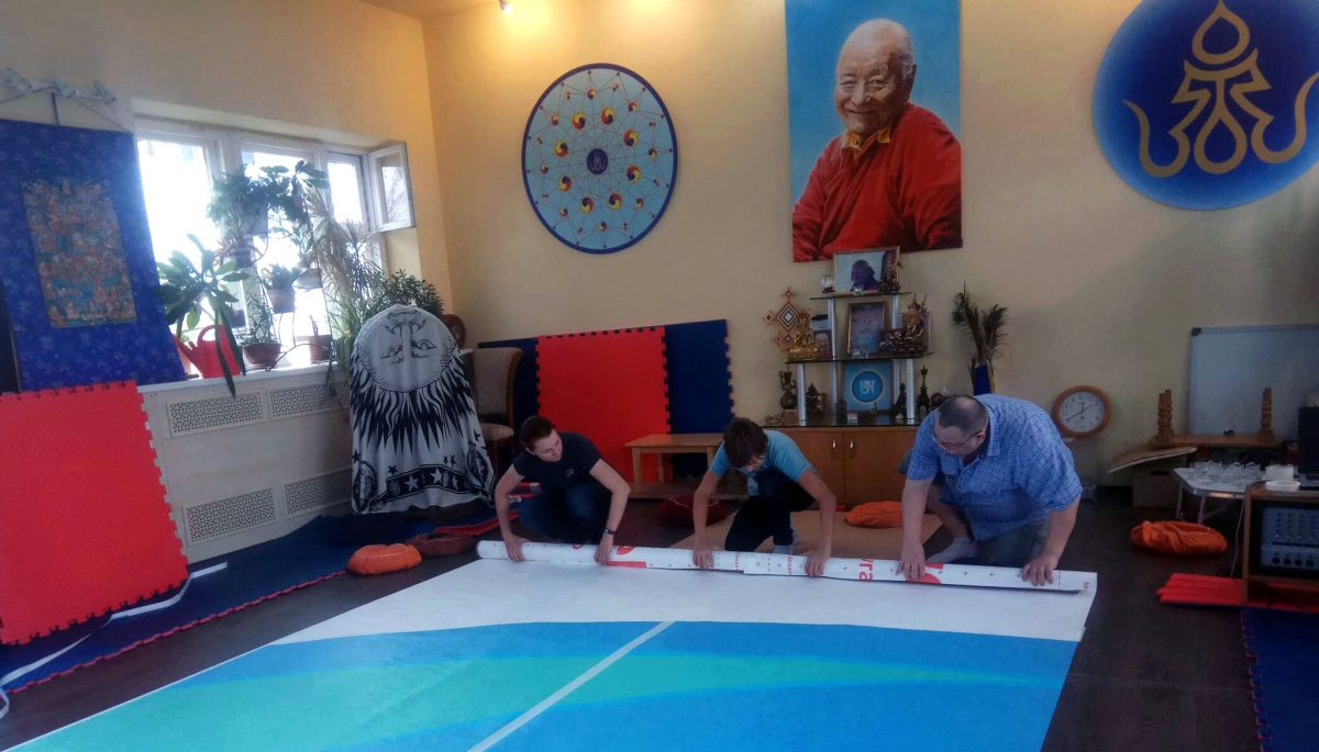 Experience of Making a Colored Khalong Mandala 