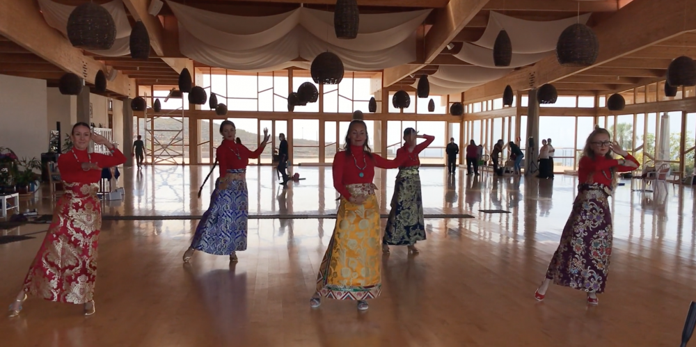Losar Tashi Delegs from the Khaita Dancers of Dzamling Gar