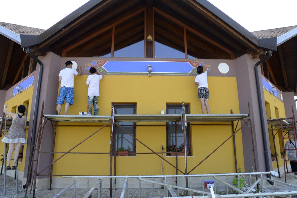 Painting the Gönpa in Merigar East – News