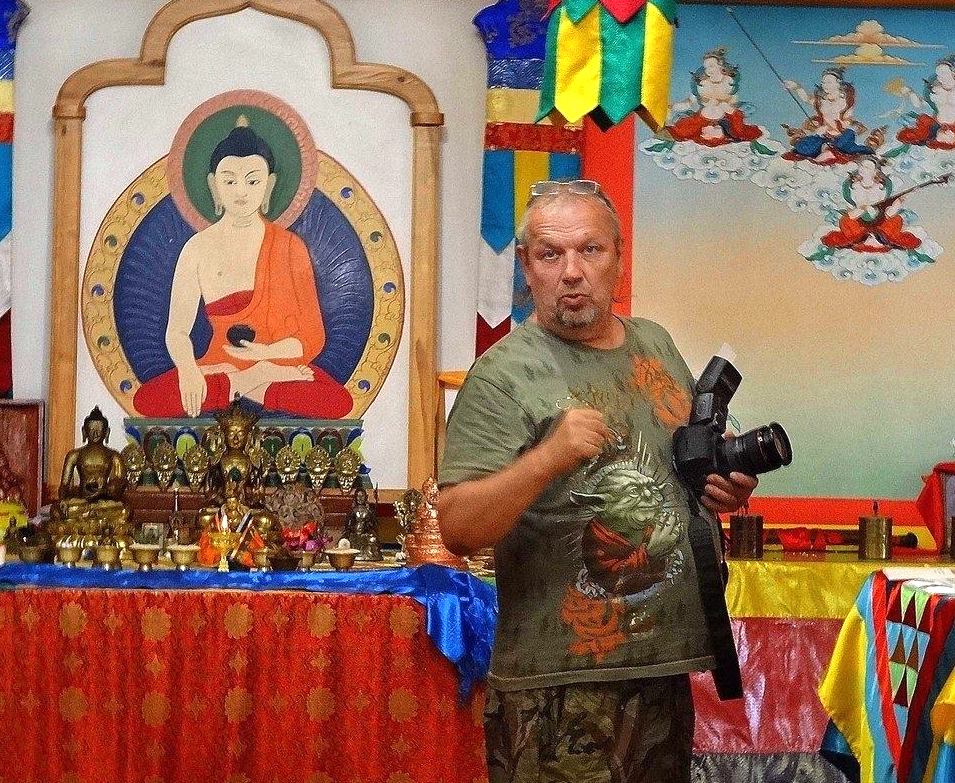 Passed Away – Igor Ustyuzhanin