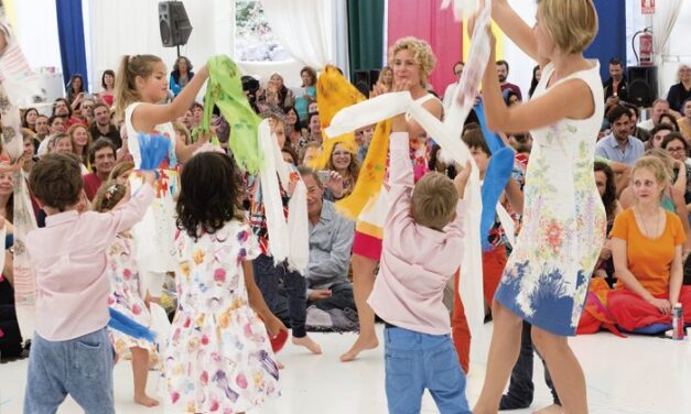 Danzare insieme – Progetto online Khaita Forever