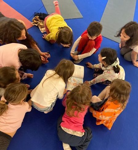 Evento per bambini “Re Giovanni e la luna” a Merigar