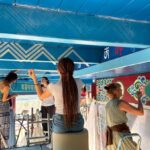Rinfrescare le decorazioni del Gönpa di Merigar