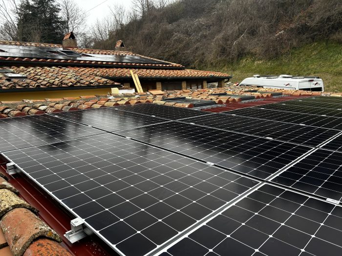 Energia Pulita per Merigar: Un Passo Verso l’Indipendenza Energetica