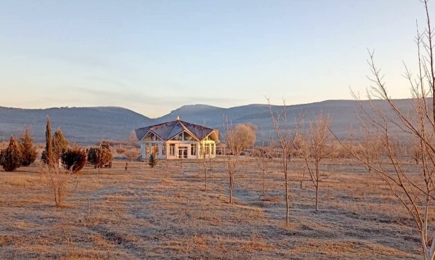 Contemplare le stagioni di Kunsangar Sud, Crimea