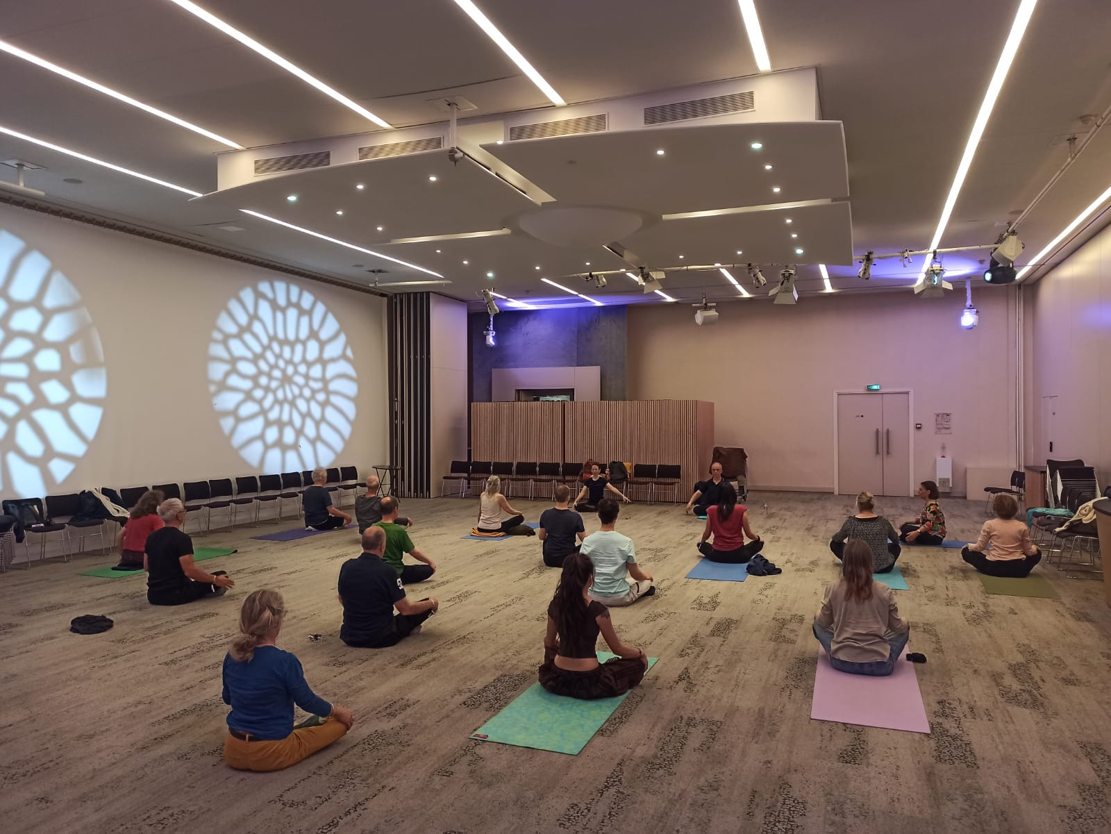 We are all so grateful to Namkhai Yeshi for giving teachings in Paris in May! Thank you to our Palriling team and to all the teachers who participated!
