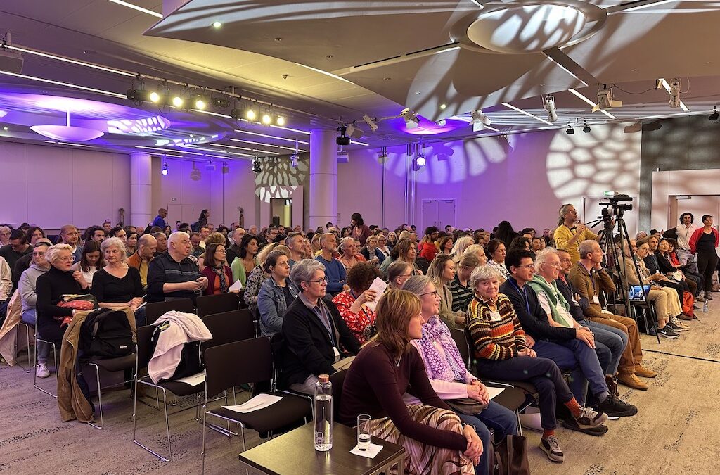 Insegnamenti Dzogchen con Namkhai Yeshi a Parigi 9-11 maggio 2025