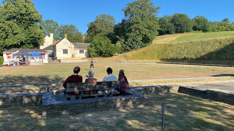 I danzatori Khaita visitano il Sangha Bodhicharya Kent nel Regno Unito