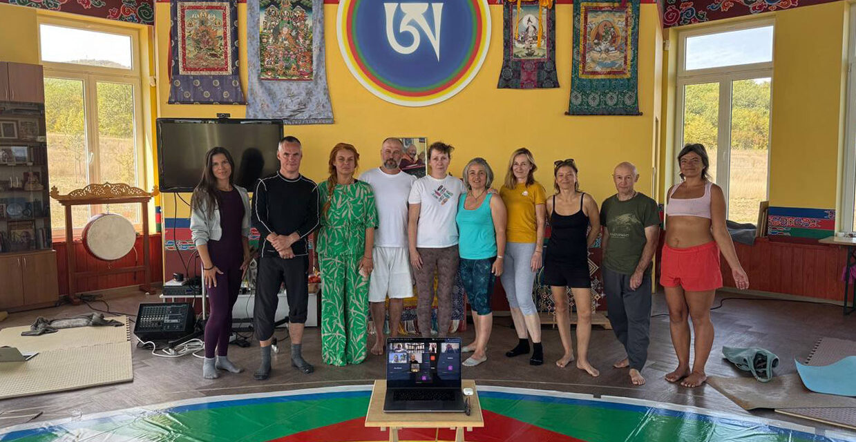 Янтра-йога с Кириллом Мироновым в Южном Кунсангаре