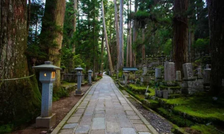 A Buddhist Pilgrimage Through Japan
